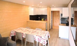 Dining - Apartment for 6 People in the Heart of the Orres 1650 Resort (Les Orres)