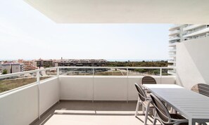 Outdoor dining - Apt. Gran Canet 4 - 6 - 6 (Canet de Berenguer)