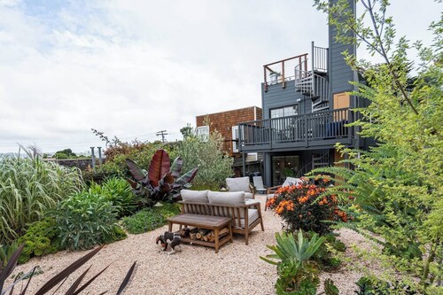 Charming 1-bedroom cottage in lovely Sausalito with AC