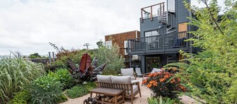 Charming 1-bedroom cottage in lovely Sausalito with AC