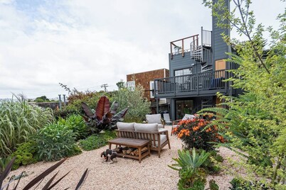 Charming 1-bedroom cottage in lovely Sausalito with AC