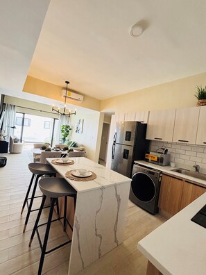 Private kitchen - Charming 2-bedroom apartment in delightful Punta Cana with Jacuzzi (Punta Cana)