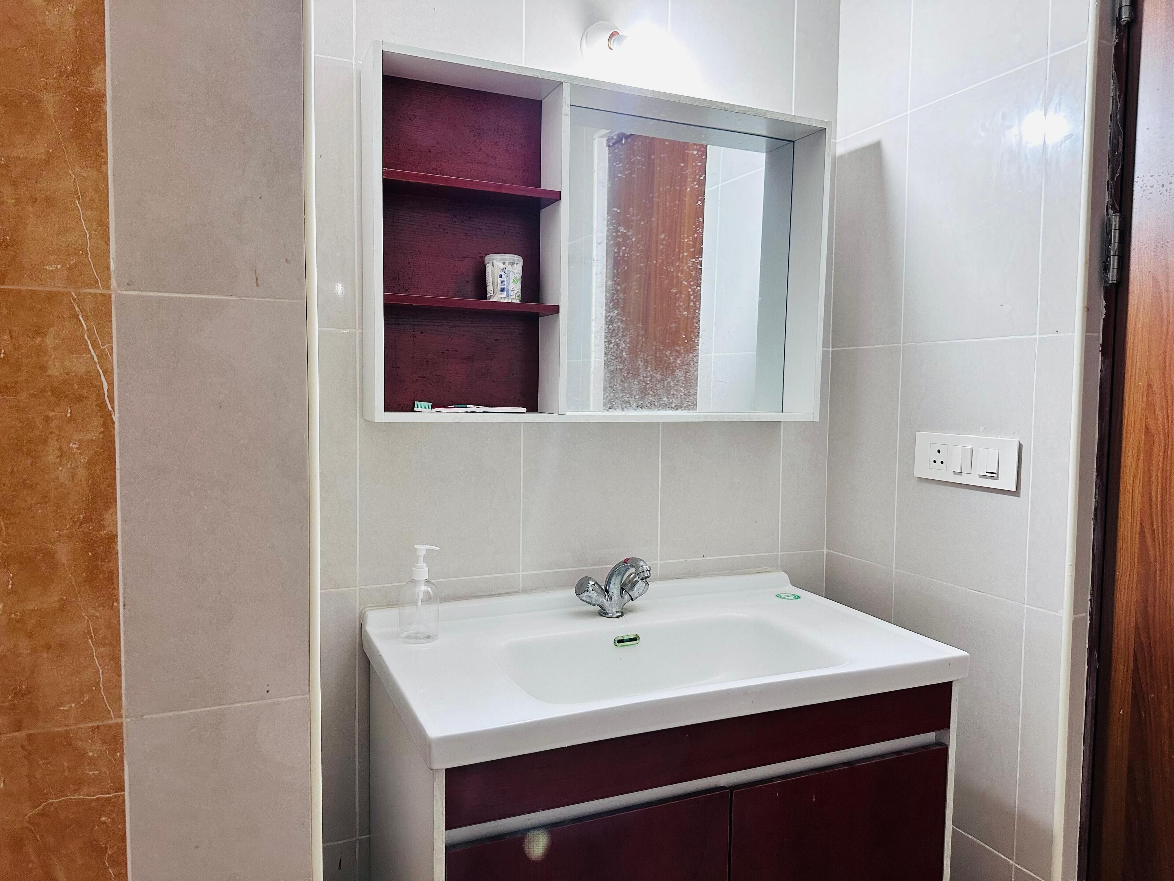 Eco-friendly toiletries, towels, soap, shampoo