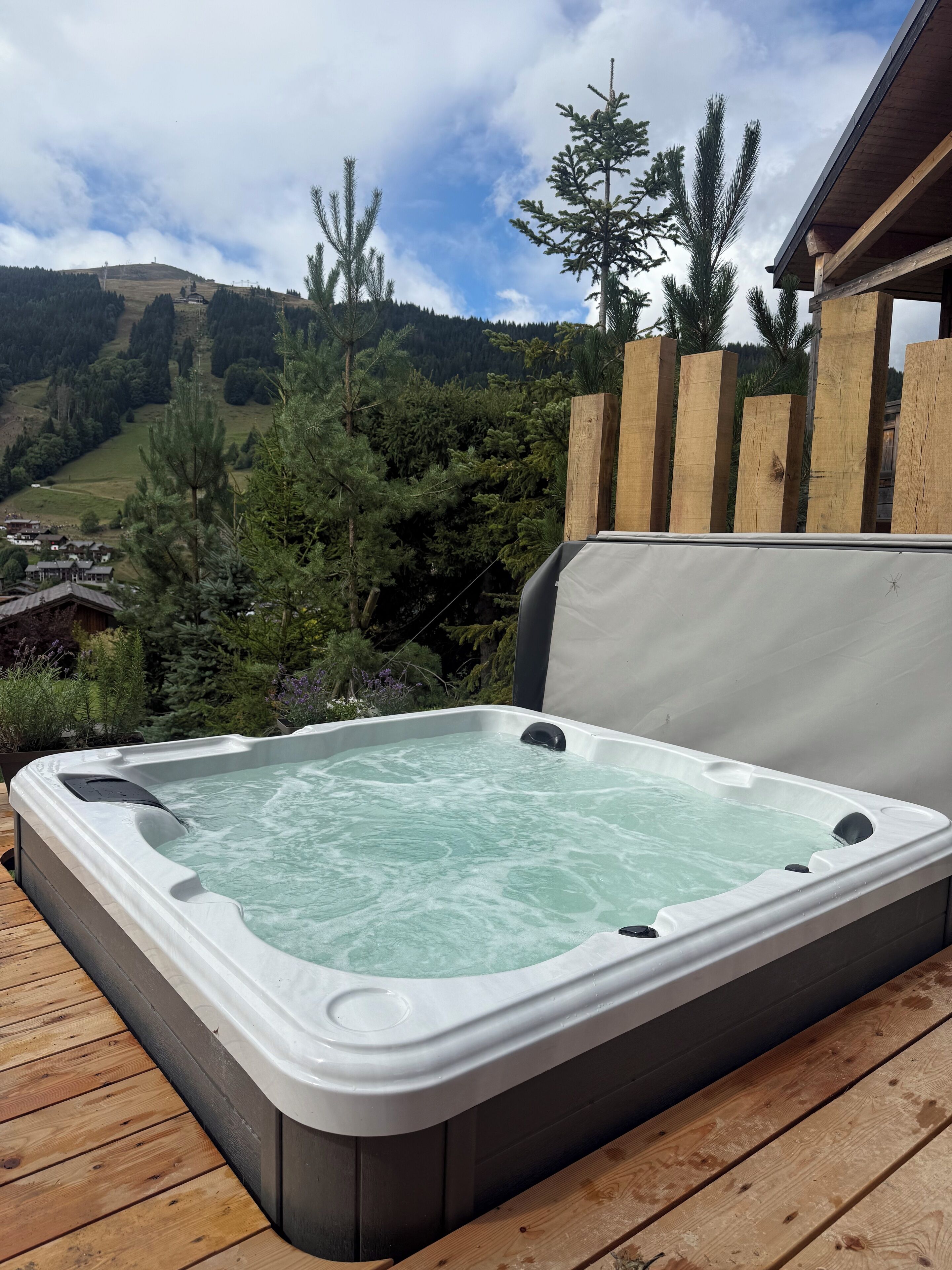 Bain à remous extérieur