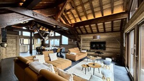 Living area - Chalet in Les Aiguilles With Ski-in Access (Fontcouverte-la-Toussuire)