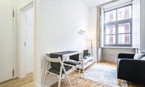 Interior - Apartment in Porto With Modern Amenities (Porto)