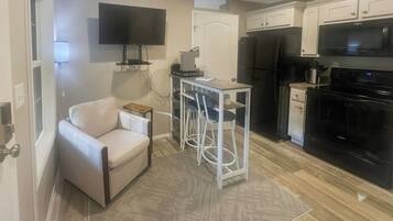 Smart TV, DVD player, video library