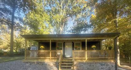 TinyWoodsEscape near Memphis and Blue Oval City