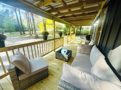 TinyWoodsEscape near Memphis and Blue Oval City