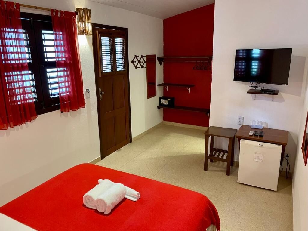 Standard Double Room, Garden View | Minibar, in-room safe, laptop workspace, iron/ironing board