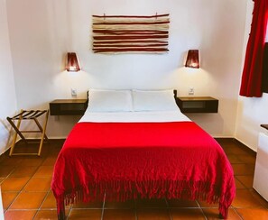 Minibar, in-room safe, laptop workspace, iron/ironing board - Pousada Atlantis (Jijoca de Jericoacoara)