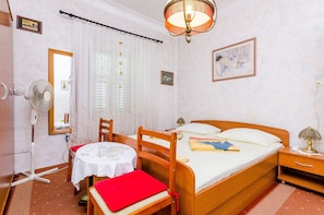 Room - Guest House Ivana -two Bedroom Apartment With Garden (Dubrovnik)