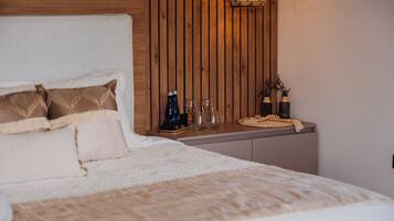 Junior Suite, Balcony, Mountain View | Premium bedding, individually decorated, free WiFi, bed sheets