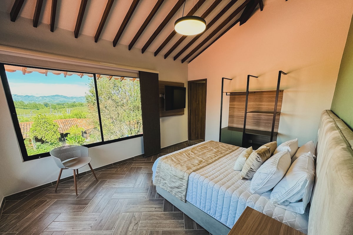 Superior Double Room, Air conditioning | Premium bedding, WiFi (free), individually decorated, bed sheets