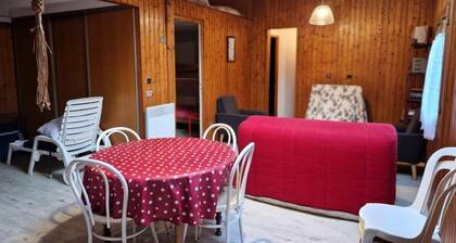 House in Hourtin With Maubuisson Forest View