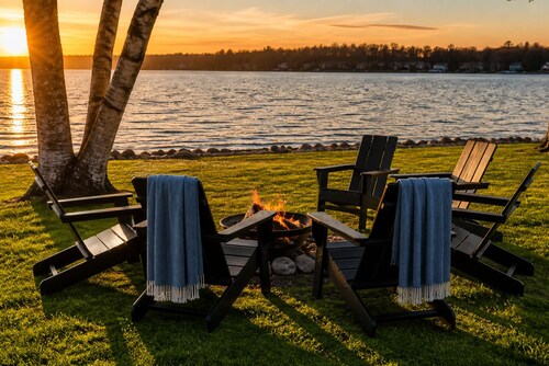 Lake Ann Waterfront | Family, Pet Friendly/Walk to Downtown