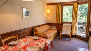 Interior - Studio With Sleeping Area in the Heart of Les Orres 1650 (Les Orres)