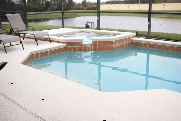 Pool - Dog Friendly: Pleasant 4-bedroom pool and spa house near Disney with pool table (Kissimmee)