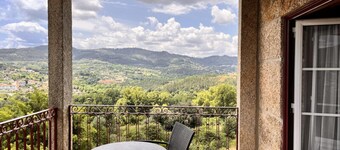 Nomad's Country - Cimo de Vila The Valley Terrace