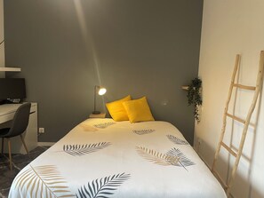4 chambres, fer et planche Ă repasser, Wi-Fi gratuit, draps fournis