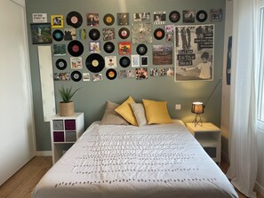 4 chambres, fer et planche à repasser, Wi-Fi gratuit, draps fournis