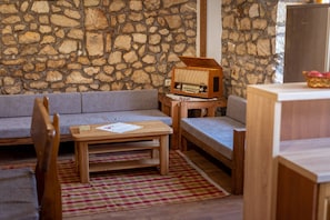 Living room - Villa Lazini Dvori - Two Bedroom Stone House Villa With Private Pool (Ploce)
