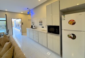 Luxury Chalet, 2 Bedrooms | Private kitchen | Full-size fridge, oven - Al Shawq Chalets (Jeddah)