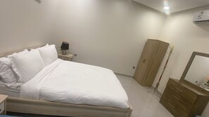 شاليه رومانسي - غرفتا نوم - بمسبح خاص - بمنظر للمسبح | واي فاي مجانًا