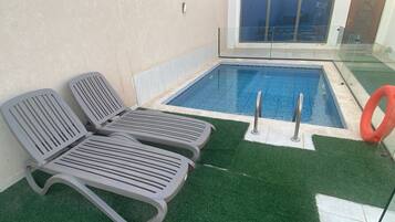 Romantic Chalet, 2 Bedrooms, Private Pool, Pool View