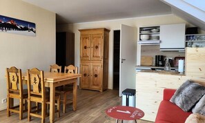 Living area - Apartments for 4 People (Les Deserts)