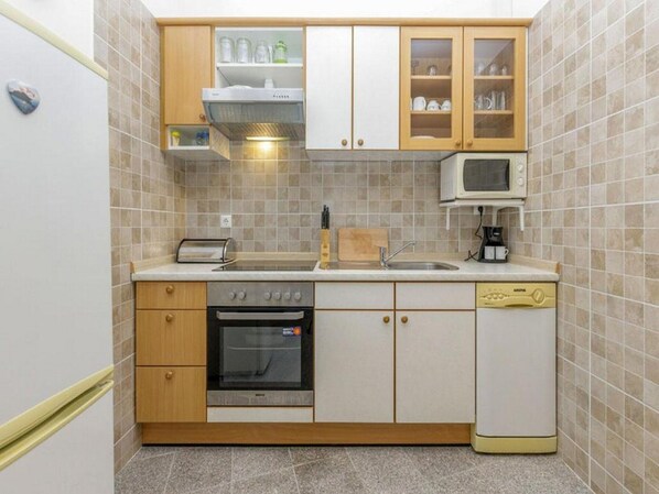 Apartment | Private kitchen | Fridge, microwave, oven, stovetop - Apartment Senj - Two Bedroom Apartment (Senj)
