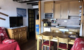 Interior - Apartment in Les Gemeaux Near Ski Lifts (Huez)