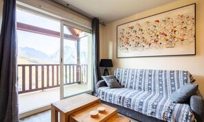 Living area - Apartment in Peyragudes Near Ski Slopes (Germ)