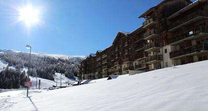 2 Rooms for 6 People