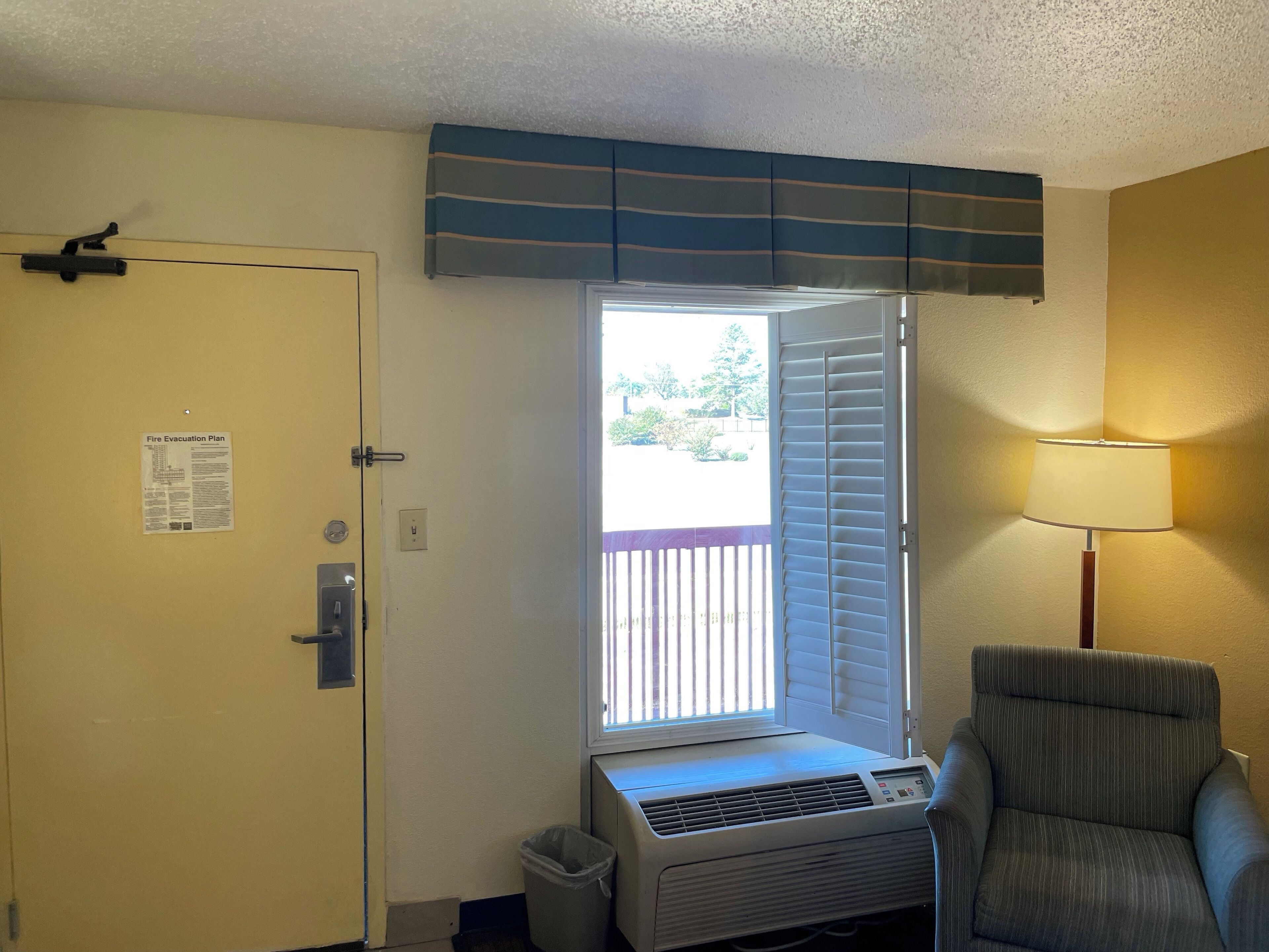 Iron/ironing board, free WiFi