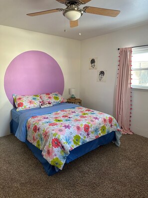 3 室のベッドルーム、アイロン / アイロン台、WiFi、ベッドシーツ