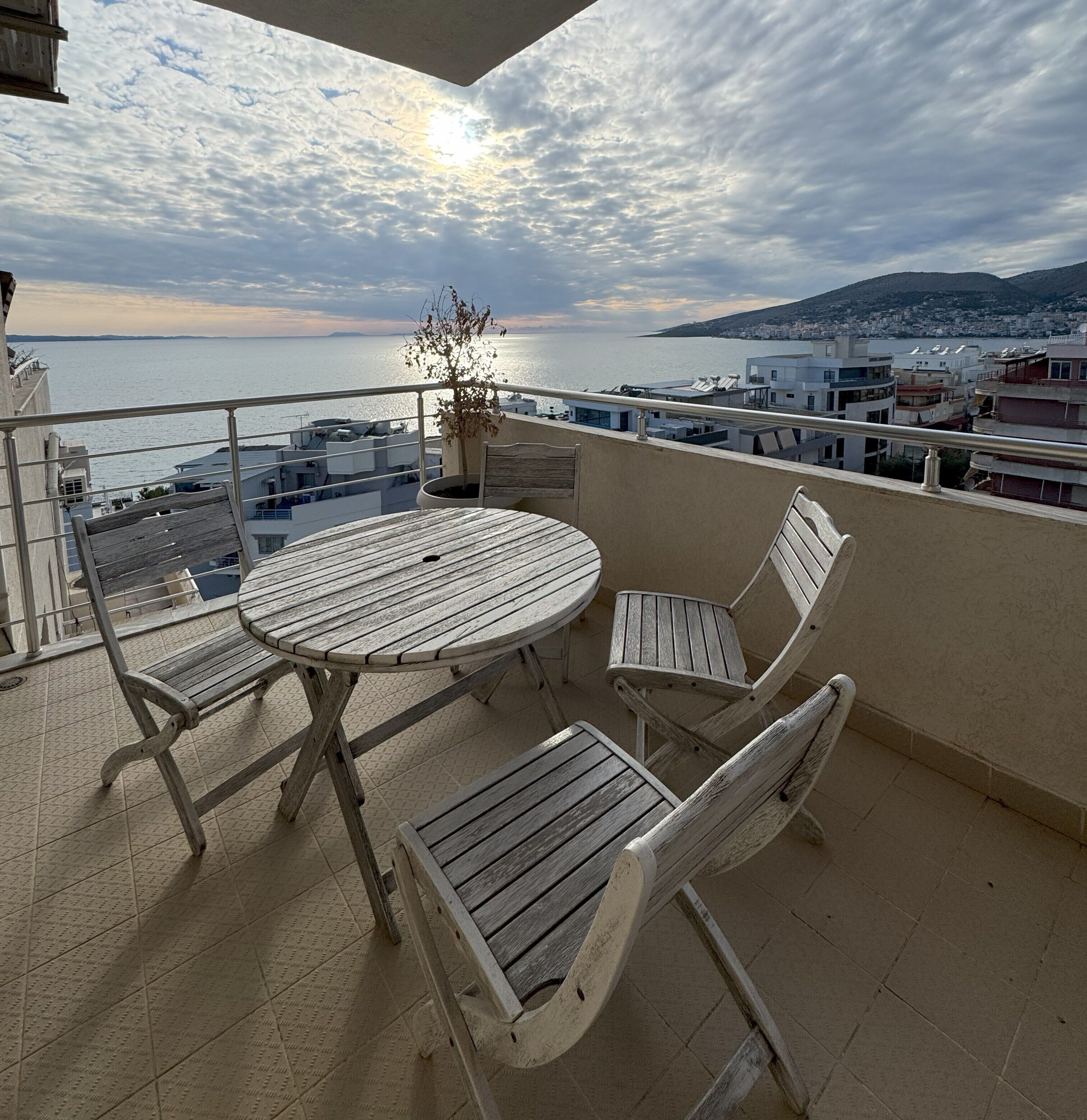 屋外ダイニングエリア