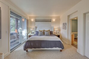 3 habitaciones, tabla de planchar con plancha, wifi y ropa de cama