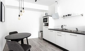Apartment | Private kitchen - House in Zandvoort Near the Beach (Zandvoort)