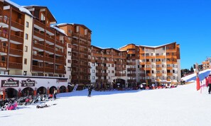 Exterior - Apartment in Bruyeres With Ski-in Access (Les Belleville)