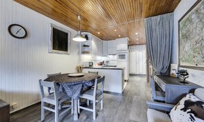 Interior - 2-room Apartment, 45m2 - 2 Adults, 2 Children (Tignes)
