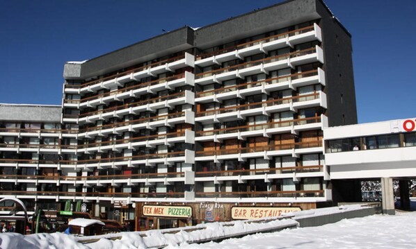Exterior - Pleasant Studio Ski-in/ski-out Access Balcony (Les Belleville)