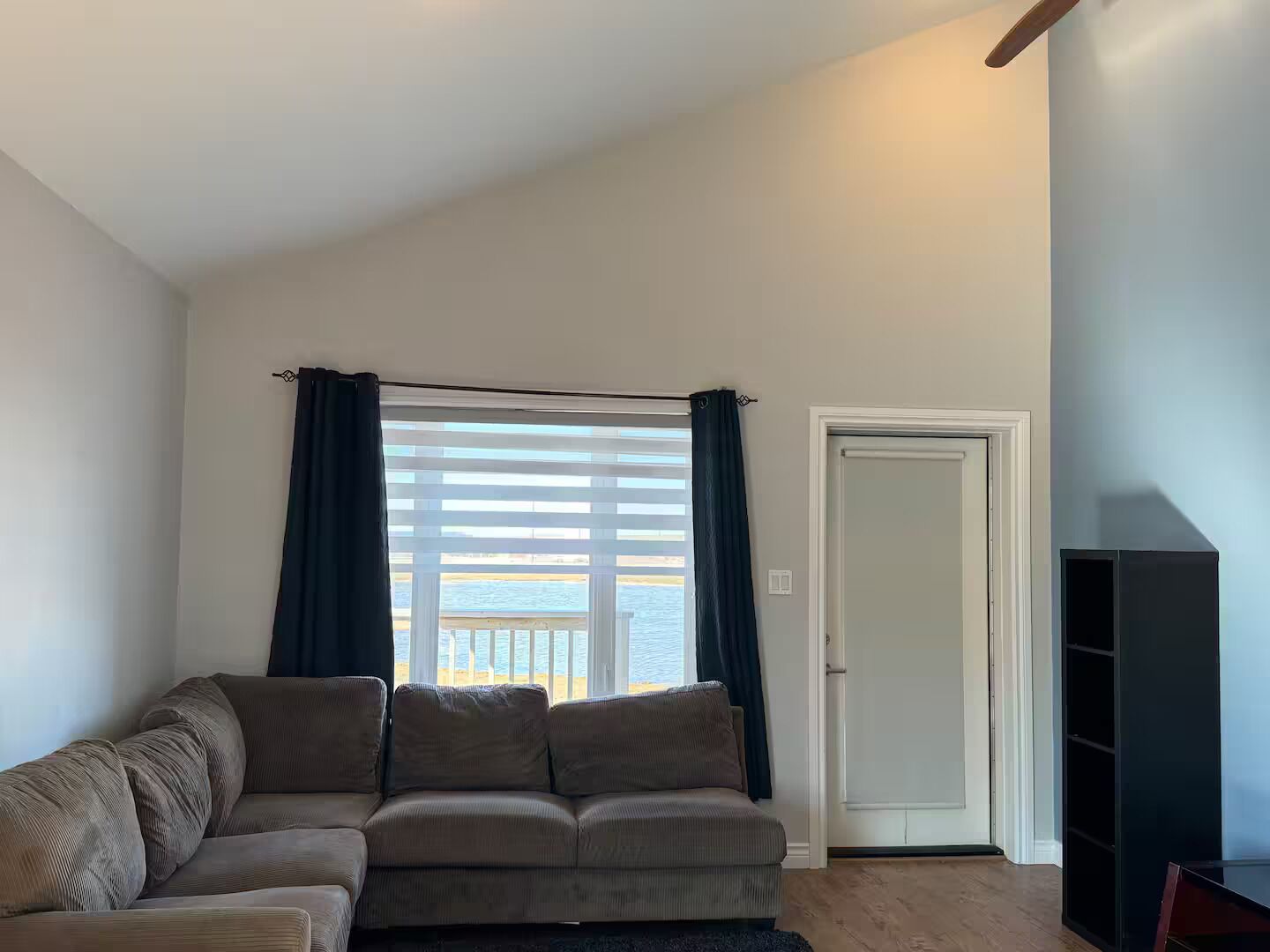 Smart TV, biblioteca musical y videoteca 