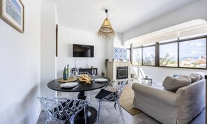 Fireplace - Apartment in Ferragudo With Harbor Views (Lagoa)