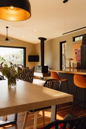 Dining - Parachilna at Boardwalk Villas Metung (Metung)