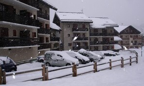 Property grounds - 2-room Cabin Apartment for 5 People, West-facing (Valloire)