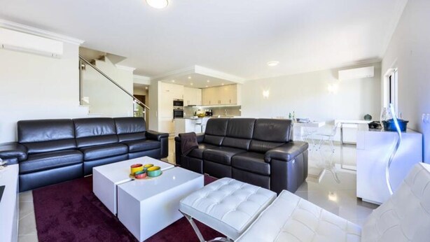 Unclassified image, 1 of 3, button - Houses & Villas for 7 People (Lagos)