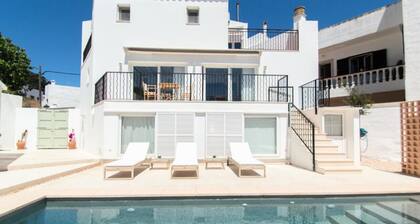 Casa Lluminosa, Fabulous and Modern House of Pueblo