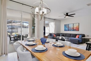 Dining - Newly Updated 4BR TownHome with Pool at Storey Lake Resort (Kissimmee)