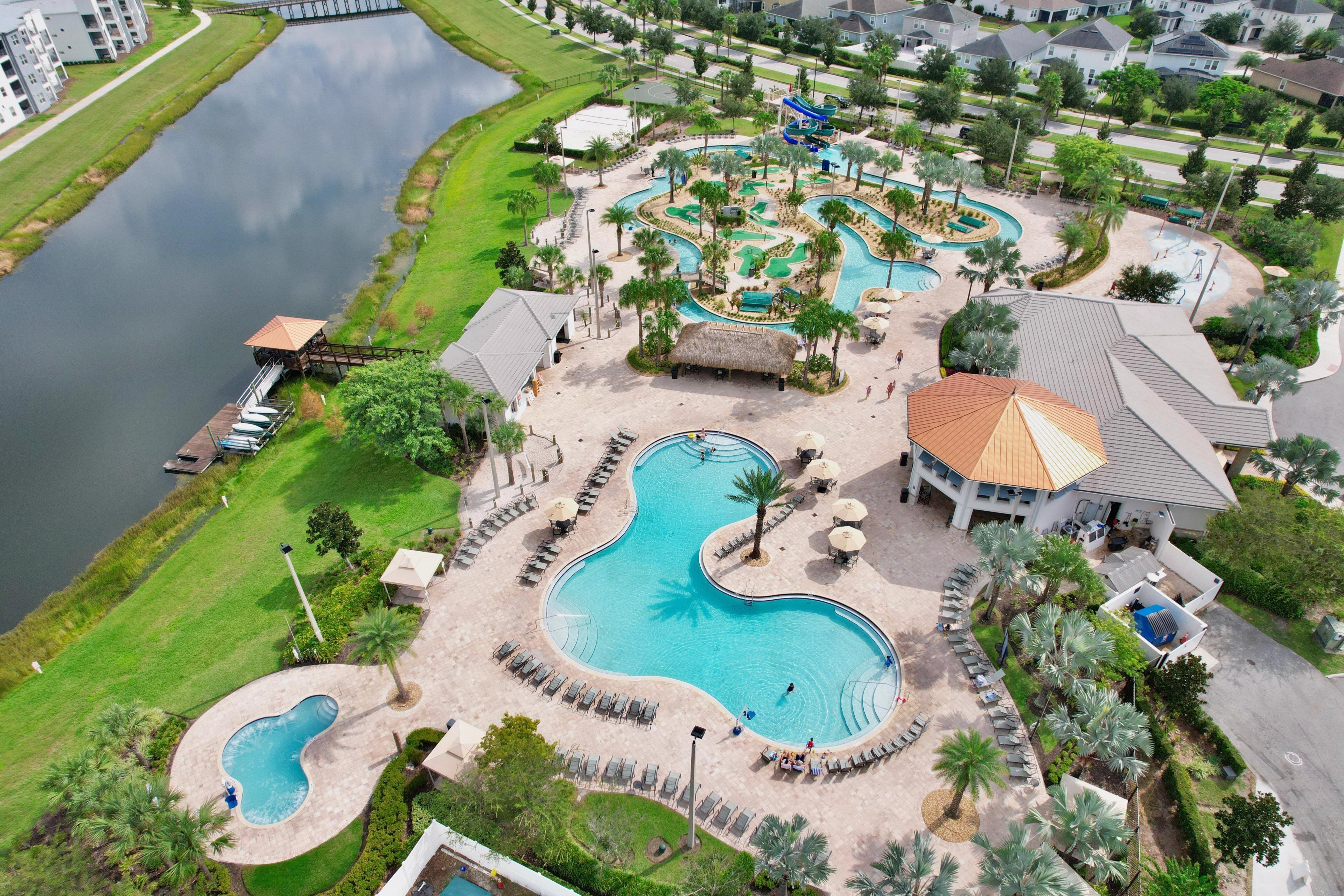 حمّام سباحة مُدفَّأ